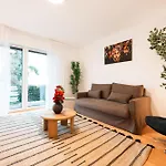 Lägenhet Modernes Mit Balkon Am Hbf Koblenz (Rhineland-Palatinate)