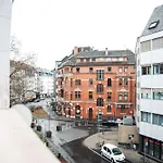 Modernes Mit Balkon Am Hbf Lägenhet *