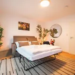 Lägenhet Modernes Mit Balkon Am Hbf *