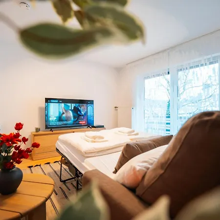 Modernes Mit Balkon Am Hbf Apartman *