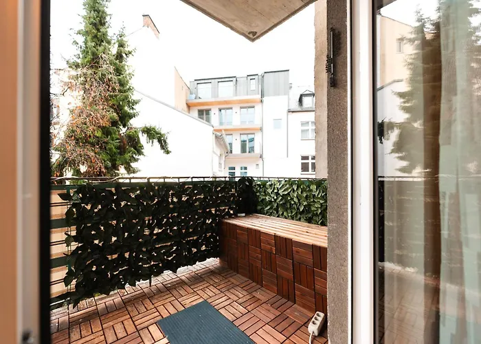 Modernes Mit Balkon Am Hbf *