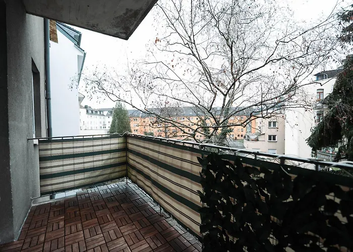 Modernes Mit Balkon Am Hbf