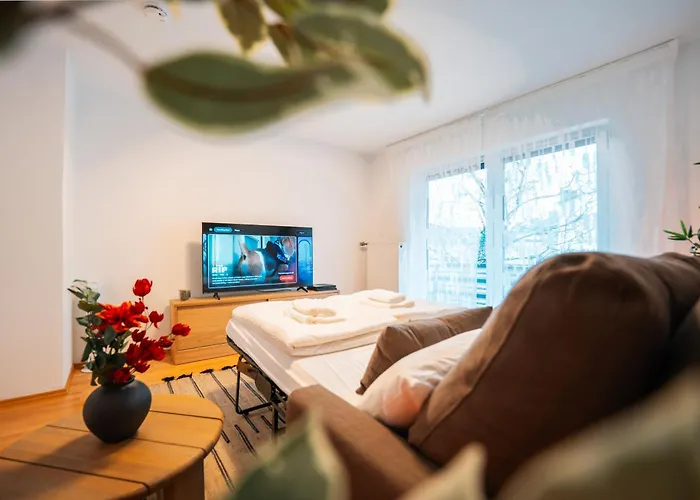 Modernes Mit Balkon Am Hbf Apartment *