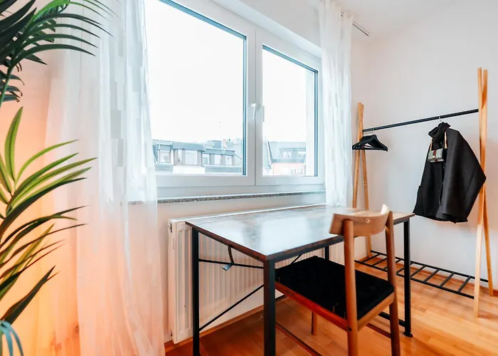 Modernes Mit Balkon Am Hbf Koblenz (Rhineland-Palatinate)