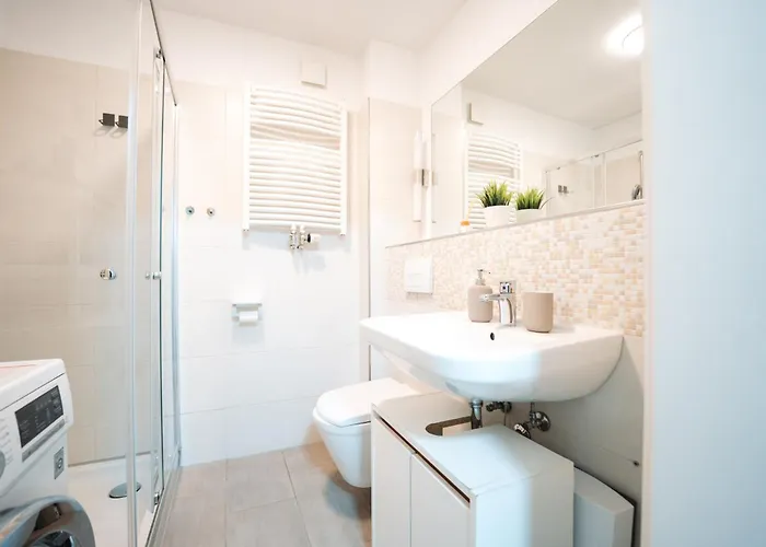 Apartment Modernes Mit Balkon Am Hbf Koblenz (Rhineland-Palatinate)